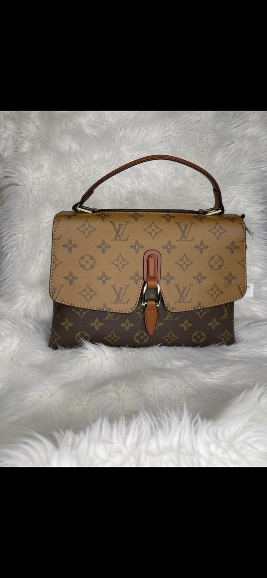 Two Tone Lv